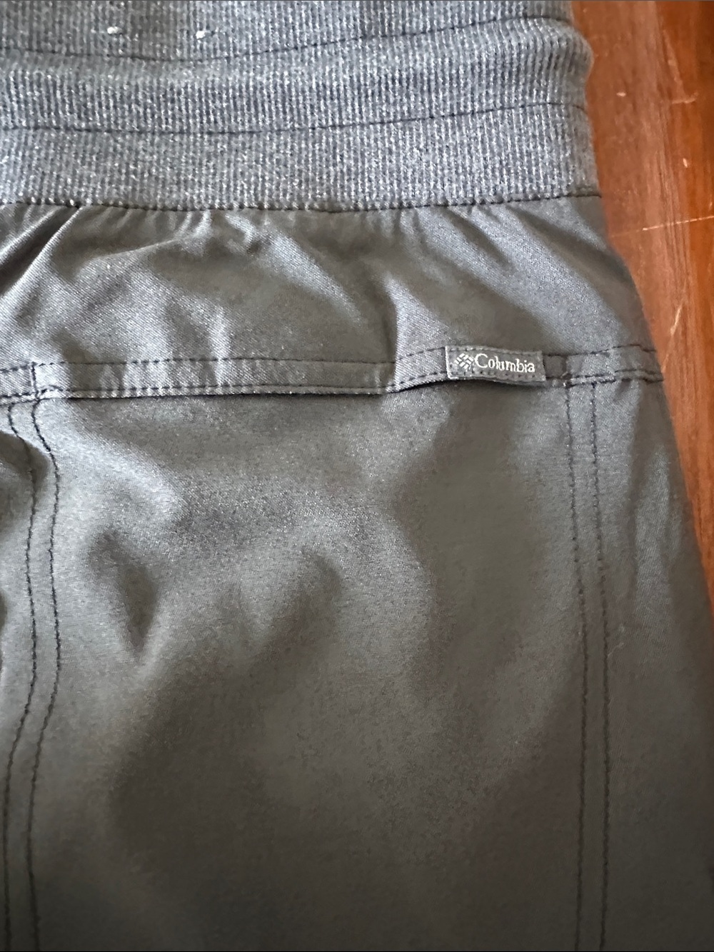 Grey Athletic Drawstring Performance Shorts - Picture 3 of 4